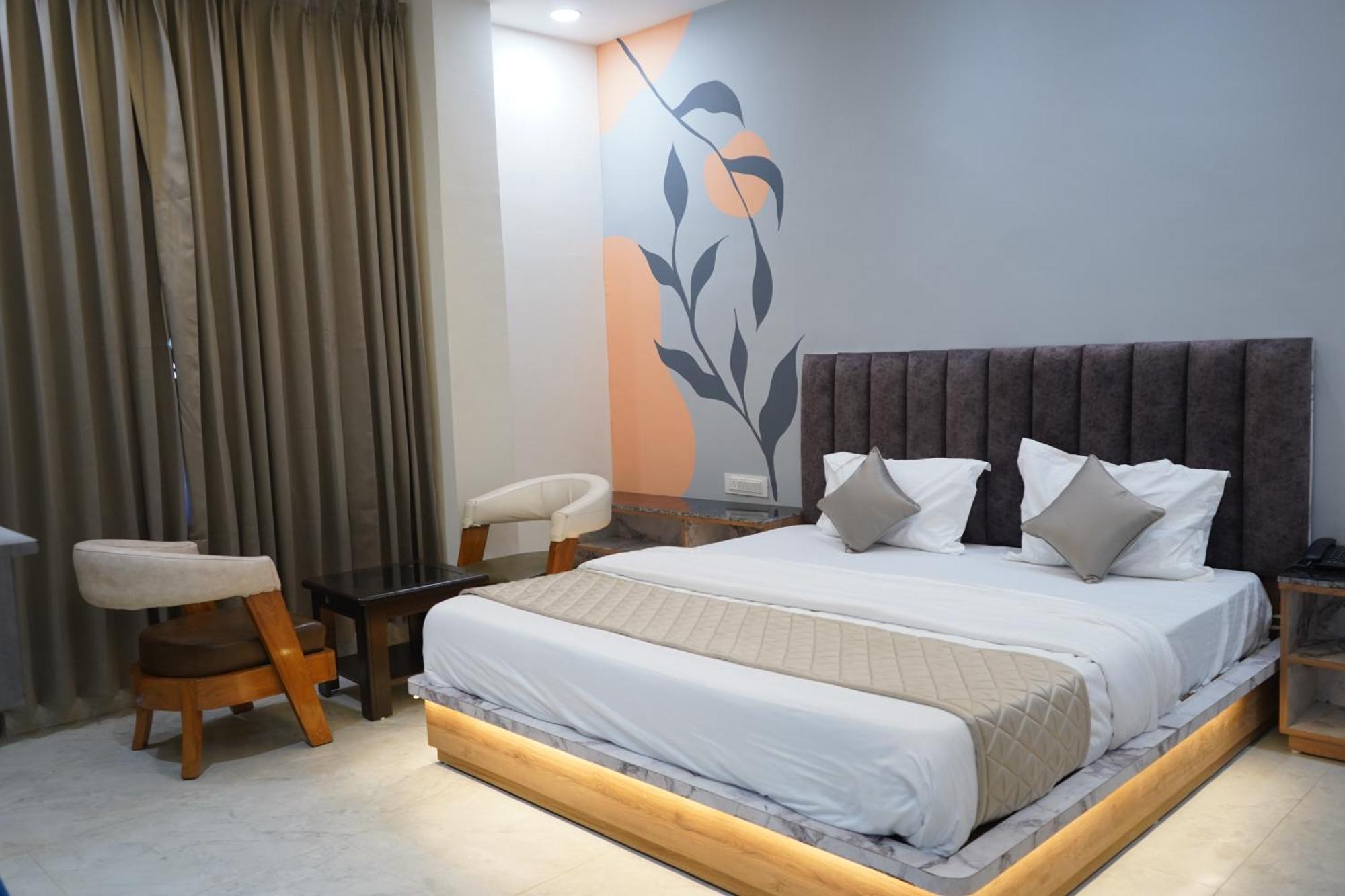 Hotel The Grand View Baijnāth Zewnętrze zdjęcie